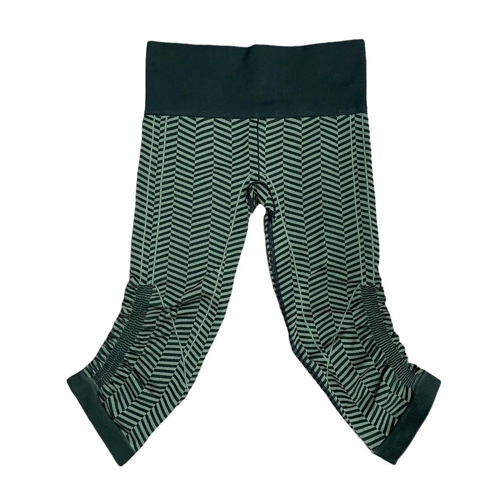 Lululemon In The Flow Crop II Seamless Leggings Fatigue Green Black Sz 4